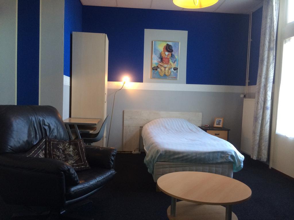 Hotel De Blauwe Vogel Bergen op Zoom Δωμάτιο φωτογραφία